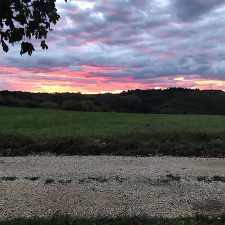 בית נופש Les Granges Reilhaguet