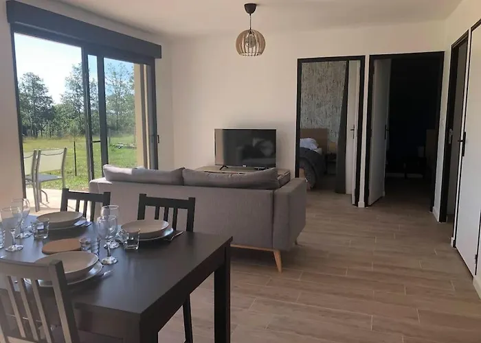 Les Granges بيت للعطل *