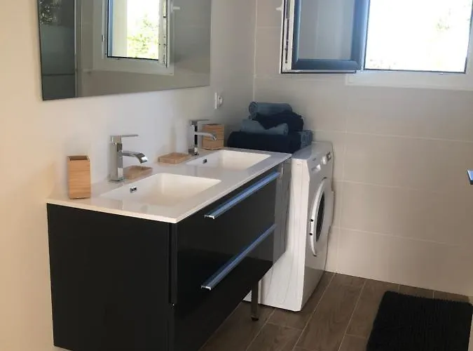 Les Granges بيت للعطل Reilhaguet